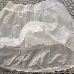 Selena Gomez Skirts - Selena Gomez White Skirt Size M Selena Gomez Skirts - Selena Gomez White Skirt Size M